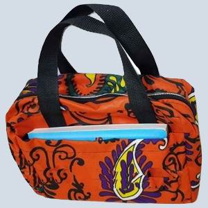 Front view of handmade Bible bag from Uganda with zipper and carry handles